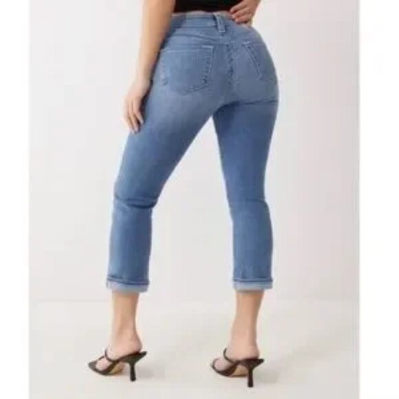 TRUE RELIGION JENNIE CURVY MID RISE SUPER SKINNY CAPRI BLUE JEANS SIZE 31 - Picture 1 of 14